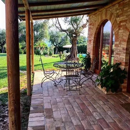 La Degli Ulivi 別荘 *